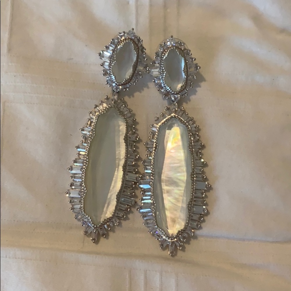 LIMITED EDITION Kendra Scott earrings